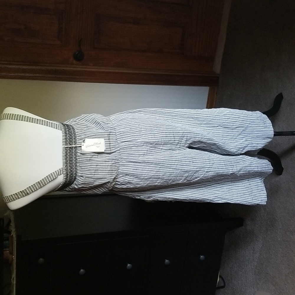 Universal Thread | Jumpsuit - Picture 6 of 8